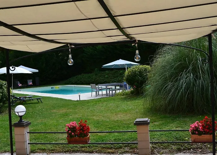 Willa Manoir Le Bourg, Touffailles